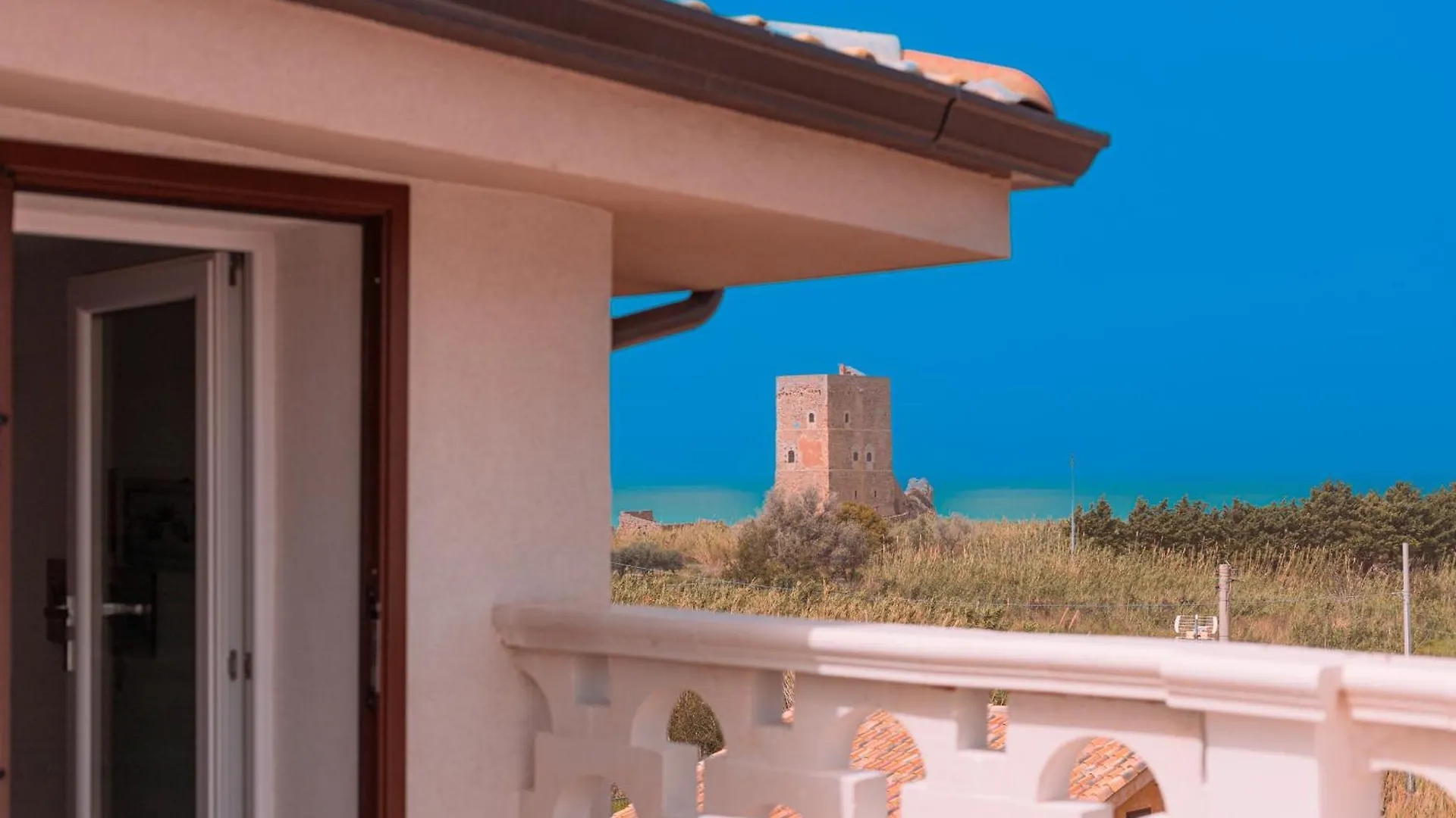 Pool Apartment Campofelice Di Roccella 0*,